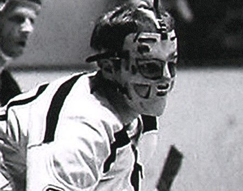 Former Bruins goalie Gerry Cheevers doesn't mask his feelings